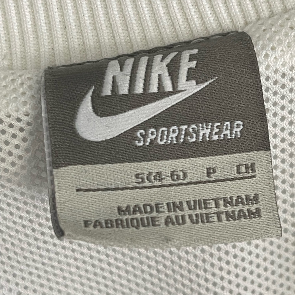 Nike Women's White Windbreaker size S - Picture 7 of 7